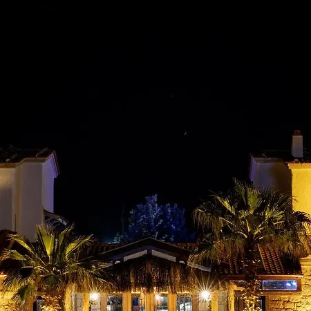 Albeon Luxury - Hotell 4*