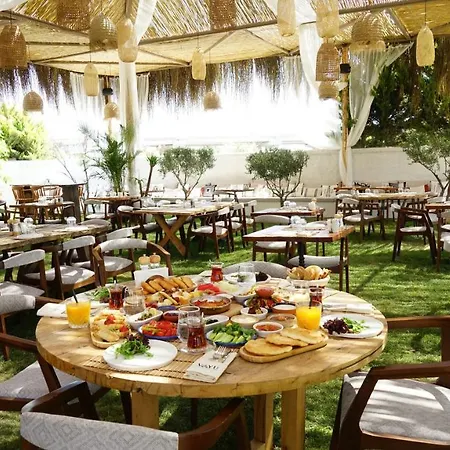 Albeon Luxury - Hotell Alaçatı