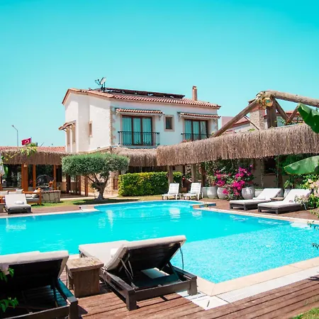 Albeon Luxury Hotel - Alacati מלון