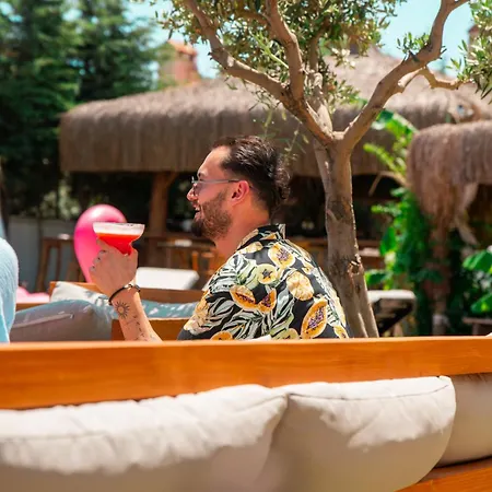 Pupil Ξενοδοχείο 3*