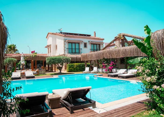 Albeon Luxury Hotel - Alacati מלון