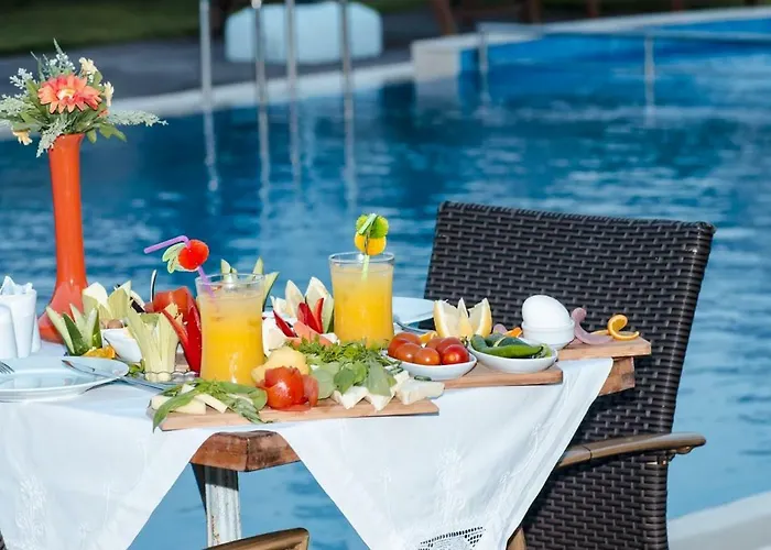 Albeon Luxury Hotel - Alacati מלון
