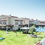 Отель Albeon Luxury Hotel - Alacati