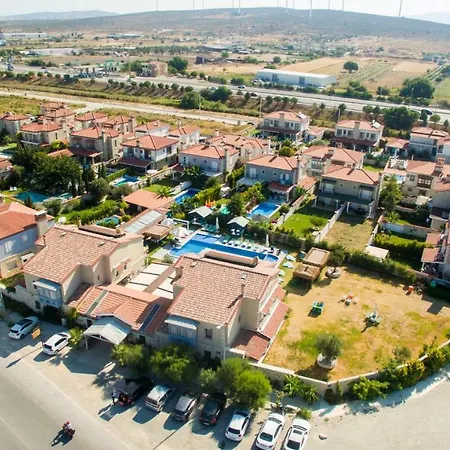 Отель Albeon Luxury -